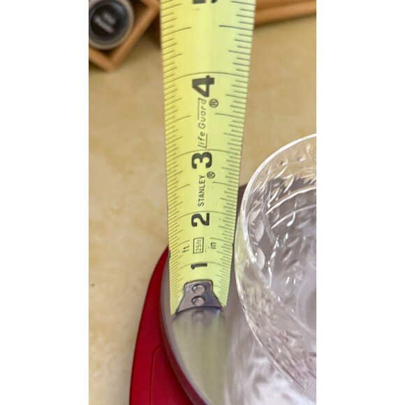 Vintage Delicate Etched Crystal  Candy/Nut/Trinket Bowl 4.5" in diameter - Picture 8 of 8